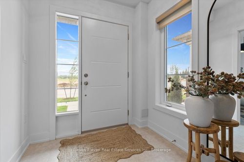 {{alt}} | Card Image