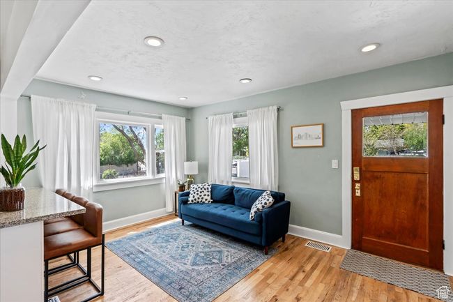 1870 E 3900 S, House other with 4 bedrooms, 3 bathrooms and 2 parking in Holladay UT | Image 10