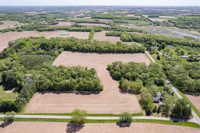 3032 Siggelkow Rd, House other with 2 bedrooms, 1 bathrooms and null parking in McFarland WI | Image 33