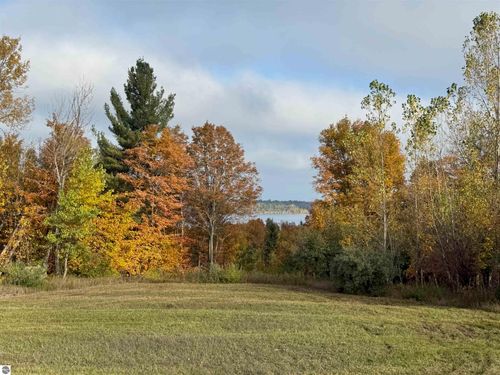 4763 E Water View Dr, Lake Leelanau, MI, 49653-8420 | Card Image