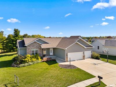 820 Stonelake Drive, House other with 4 bedrooms, 3 bathrooms and null parking in Metamora IL | Image 2