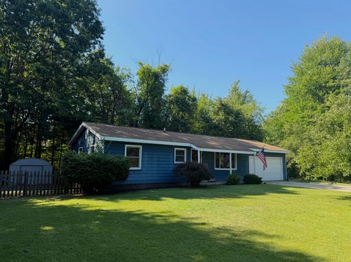 16613 Hemlock Dr, Spring Lake, MI, 49456-9707 | Card Image