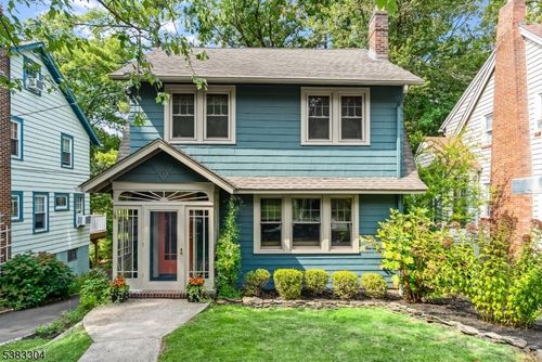 11 Alden Pl, Maplewood, NJ, 07040-3403 | Card Image