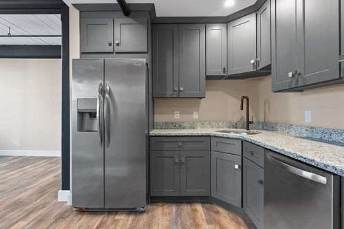 301-5 Batchelder Ct, Haverhill, MA, 01832 | Card Image