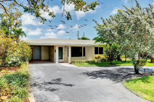 81 Nw 37th St, Oakland Park, FL, 33309-5243 | Card Image