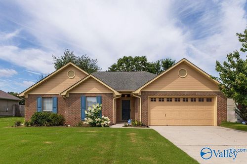 103 Sleepy Hollow Ln, Madison, AL, 35758-7669 | Card Image