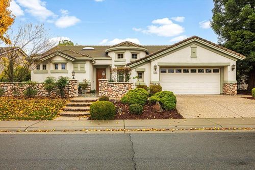 1006 Fairway Valley Ln, Lincoln, CA, 95648-8490 | Card Image