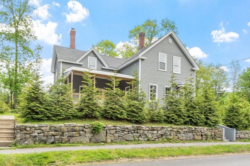 37 Dexter St, Orange, MA, 01364-1007 | Card Image