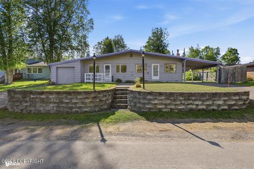 7932 Fenn St, Anchorage, AK, 99502-4535 | Card Image