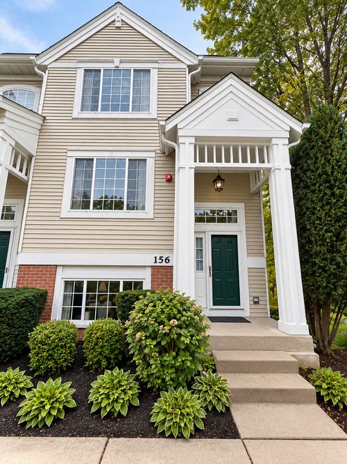 156 Lucerne Court, Wheeling, IL, 60090 | Card Image