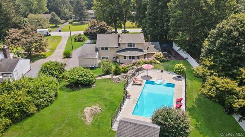 12 Sugar Hill Rd, North Salem, NY, 10560-3402 | Card Image