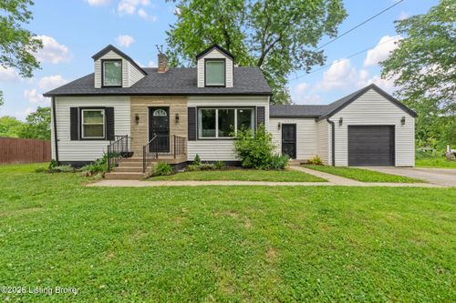3215 Bridwell Dr, Louisville, KY, 40216-1949 | Card Image