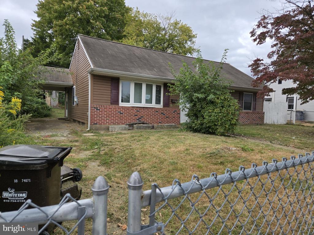 Morrow Dr, Bensalem, PA 19020