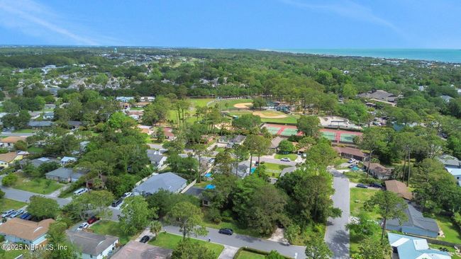 523 Cruiser Ln, House other with 3 bedrooms, 2 bathrooms and null parking in Atlantic Beach FL | Image 57