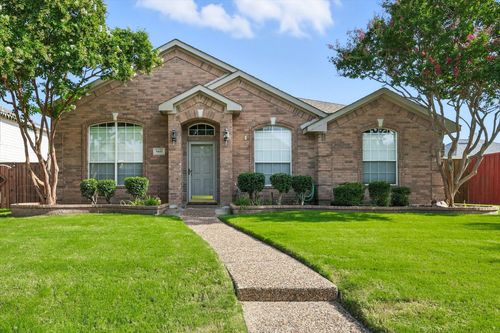 9805 Adolphus Dr, Frisco, TX, 75035-7074 | Card Image
