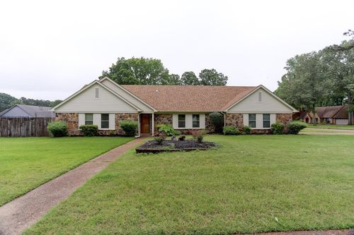 2368 Brachton Ave, Germantown, TN, 38139-6462 | Card Image