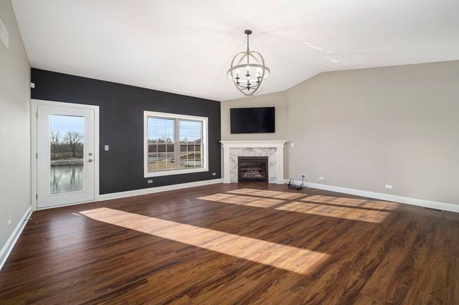 26451 W Stephanie Dr, Home with 3 bedrooms, 2 bathrooms and null parking in Channahon IL | Image 8