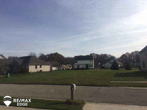 9100 Dublin Way, Davison, MI, 48423-8576 | Card Image