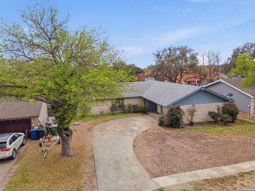 5018 Las Campanas St, San Antonio, TX, 78233-5820 | Card Image