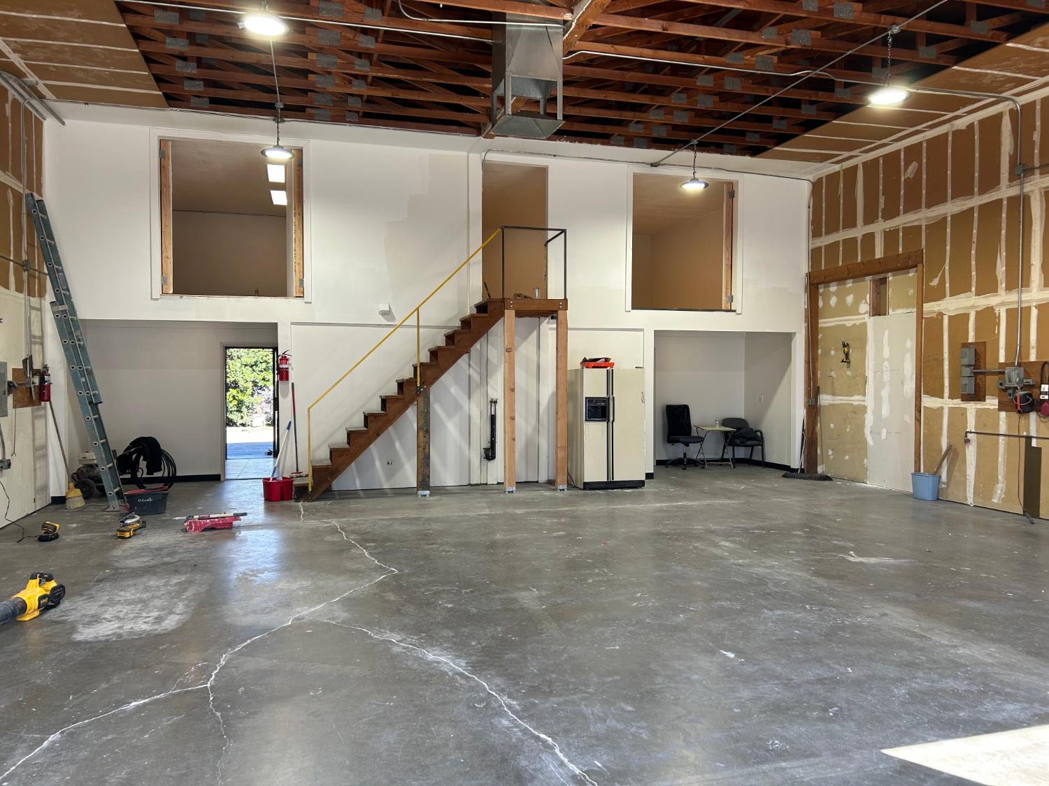 Commercial Lease in Woodland 3