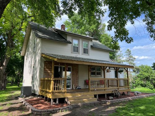 355 20th St Sw, Benson, MN, 56215-1697 | Card Image