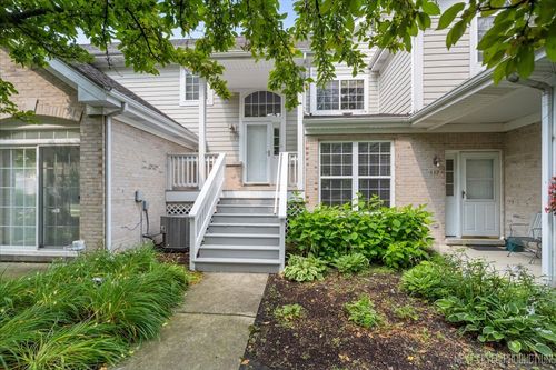 113 Stonewood Pl, Aurora, IL, 60506-3489 | Card Image