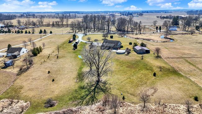 Aerial view from the back | Image 51
