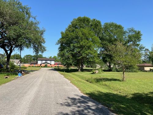 5130 Farb Dr, Houston, TX, 77016-2910 | Card Image
