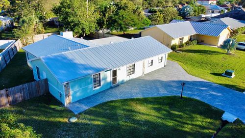 2413 Se Whitehorse St, Port St. Lucie, FL, 34984-5123 | Card Image