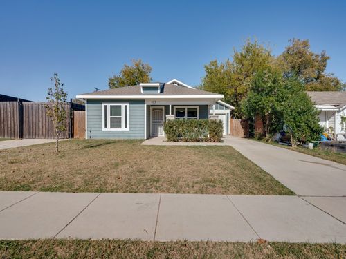 913 E Davis Ave, Fort Worth, TX, 76104-6050 | Card Image