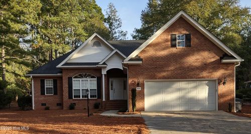 165 Oakmont Cir, Pinehurst, NC, 28374-8342 | Card Image