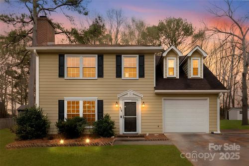 618 Tryon Pl, Gastonia, NC, 28054-6066 | Card Image