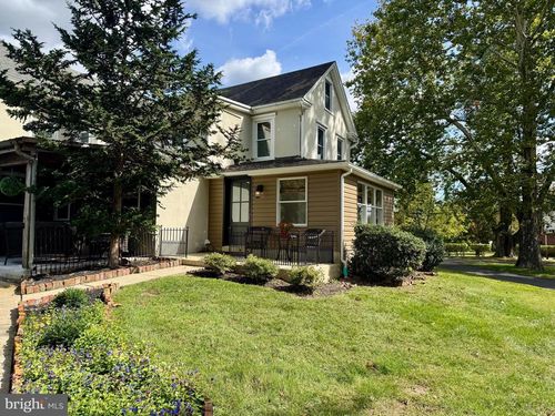 14 W Main St, TRAPPE, PA, 19426-2003 | Card Image