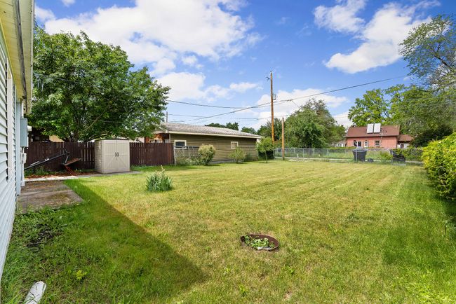 Plenty of room to roam and play | Image 20