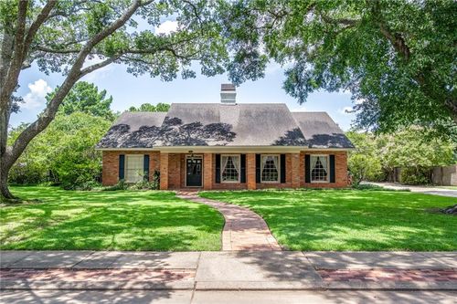 4402 Wellington Blvd, Alexandria, LA, 71303-2832 | Card Image