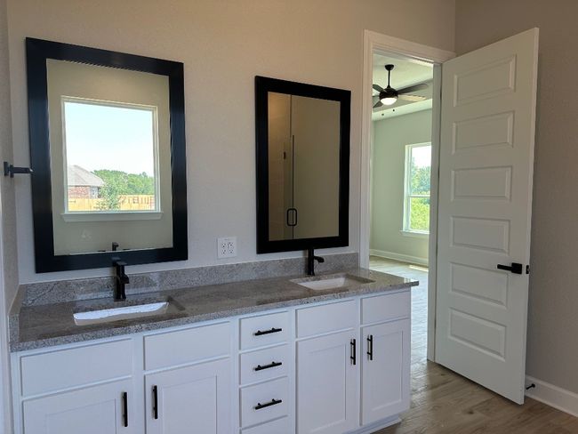 17101 Howdy Way, House other with 3 bedrooms, 2 bathrooms and 4 parking in Manor TX | Image 9