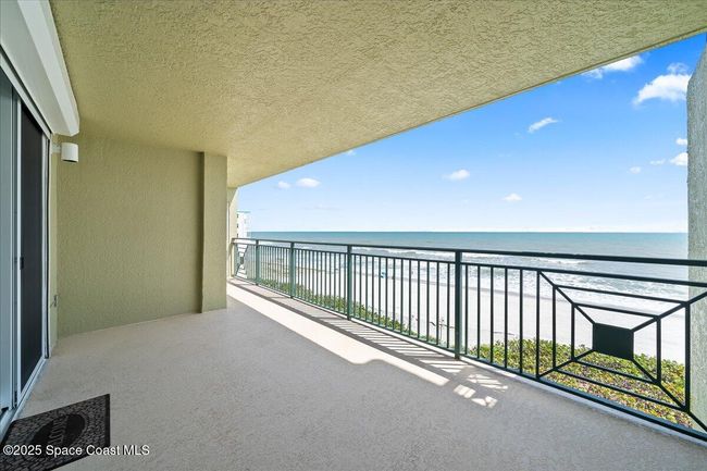 402 - 245 Highway A1a, Condo with 3 bedrooms, 3 bathrooms and null parking in Satellite Beach FL | Image 14