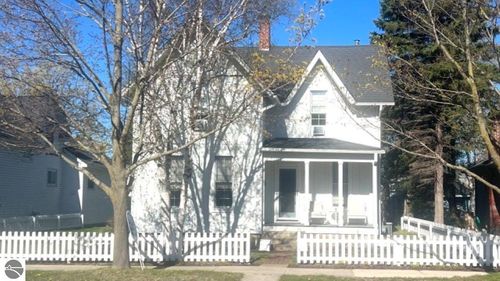 705 State Street, Charlevoix, MI, 49720 | Card Image