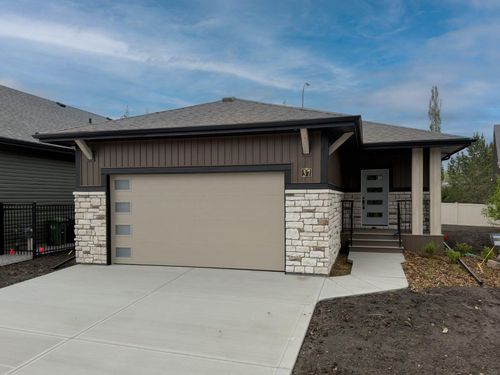 37 Terra Close, Red Deer, AB, T4P0T7 | Card Image