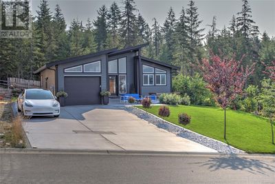 545 Mountain View Dr, House other with 2 bedrooms, 2 bathrooms and 3 parking in Lake Cowichan BC | Image 3