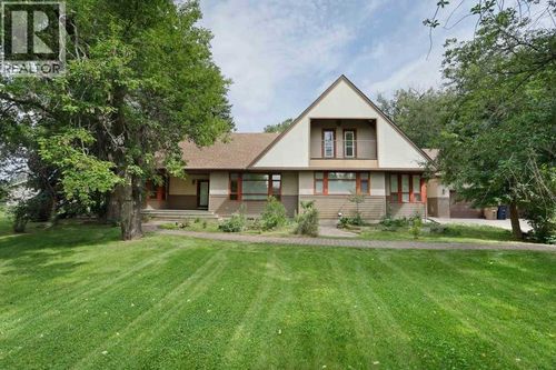 1024 Cassils Rd W, Brooks, AB, T1R0E2 | Card Image