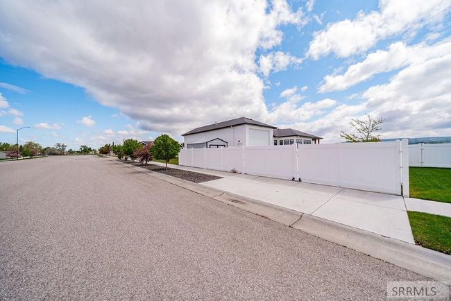 2868 Spring Gulch Dr, House other with 5 bedrooms, 4 bathrooms and 18 parking in Ammon ID | Image 86