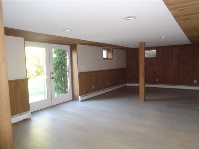 17 Pine Ln, House other with 3 bedrooms, 2 bathrooms and 6 parking in Johnston RI | Image 40