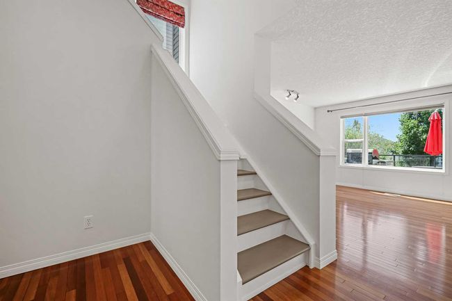 19 Rockyspring Green Nw, House other with 4 bedrooms, 4 bathrooms and 4 parking in Calgary AB | Image 17