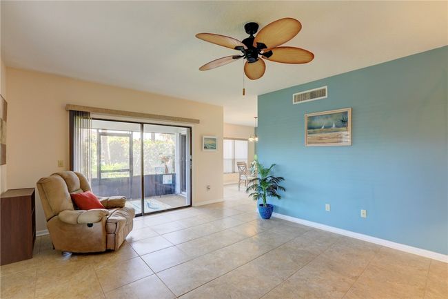 APT-101 - 6175 S Mirror Lake Dr, House attached with 2 bedrooms, 2 bathrooms and null parking in Sebastian FL | Image 8