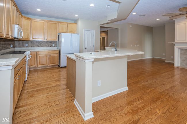 12880 Oxbridge Pl, House other with 3 bedrooms, 3 bathrooms and null parking in Fishers IN | Image 7