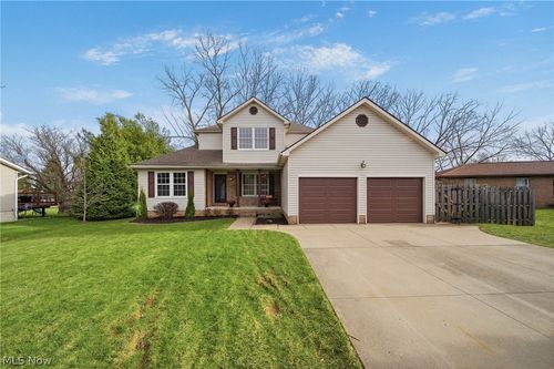 5271 Dolores Street Sw, Canton, OH, 44706 | Card Image