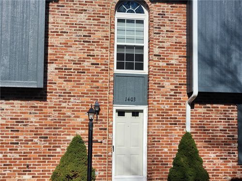 1403 Timberglen Dr, Imperial, PA, 15126-9215 | Card Image