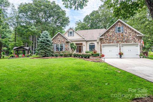 10-136 Fawn Ln, Glade Valley, NC, 28627-9315 | Card Image