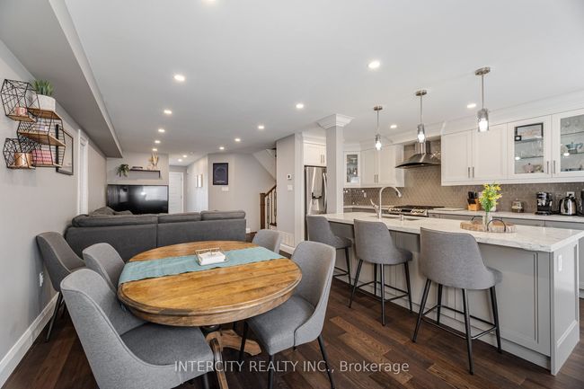 8 Sheardown Dr, House attached with 3 bedrooms, 3 bathrooms and 1 parking in Nobleton ON | Image 12